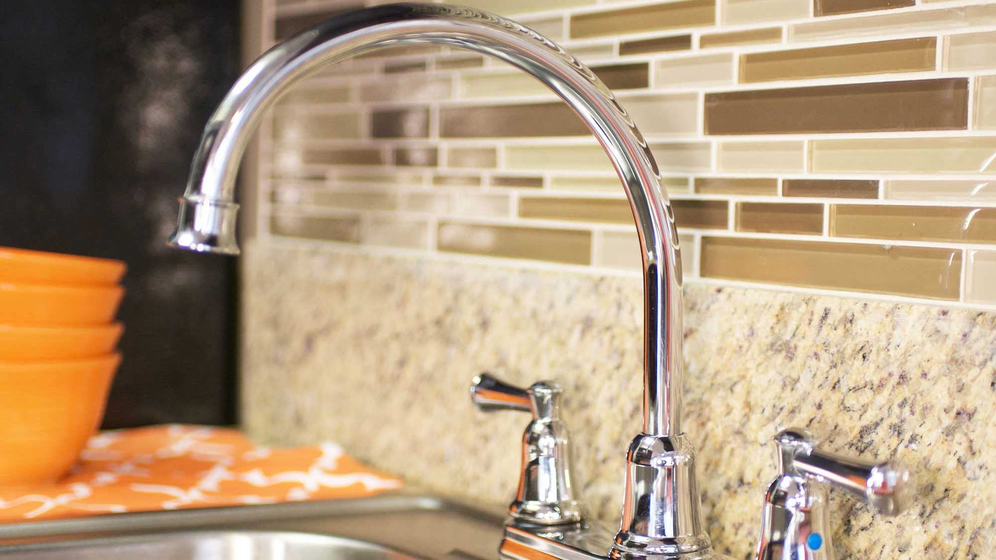 Aparment kitchen sink close up